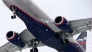 Сухой SuperJet 100 Посадка в Перми [upl. by Edia]