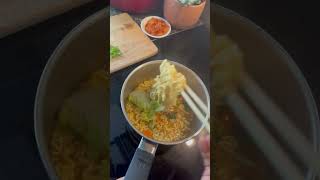 Nongshim Soon Veggie Ramyun Noodle Soup [upl. by Bubalo]