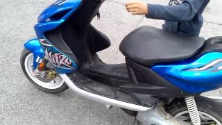 Démarrage Scooter MBK Nitro 50cc [upl. by Yelsnik185]