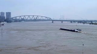 Hoog water in Nijmegen [upl. by Adnohsak]