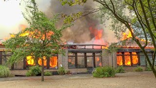 KINDERGARTEN IN VOLLBRAND  ERKRATH  Großbrand mit massiver Rauchentwicklung  170 Kräfte [upl. by Yrdua647]