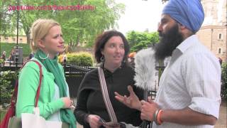 British women praise Sikhism  London Street Parchar [upl. by Akima123]