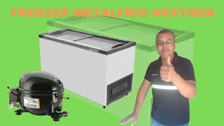 Freezer horizontal Metalfrio Motor em2x3121u [upl. by Noteek]