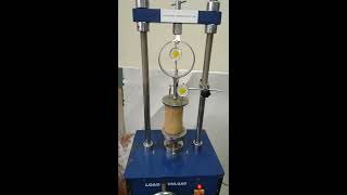 Unconfined Compression Of Soil Test In Hindi [upl. by Ikuy270]