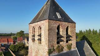 Dronebeelden van Romaans kerkje in Oudenburg [upl. by Suiluj]