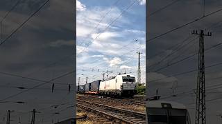 193 815 Retrack GYSEV Cargo Vectron LKW Walter freight train arrives in Ferencváros Hungary [upl. by Ailimat]