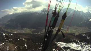 Paragliding Stubaital Kreuzjoch Schlick 2000 [upl. by Avrenim350]