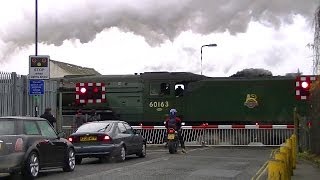 60163 Tornado crossing Bollo Lane Level Crossing South Acton 19122011 [upl. by Battiste832]