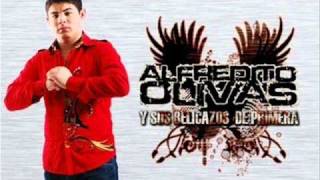 Alfredito Olivas  Piñas En Mano Audio Chingon [upl. by Estell]