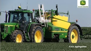 Sproeien met John Deere R962i Veldspuit Everts Finsterwolde [upl. by Sllew215]