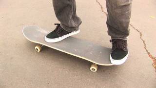 HOW TO KICKFLIP THE EASIEST WAY TUTORIAL [upl. by Onidranreb]