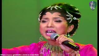 Noraniza Idris  Hatinya Tak Tahan Live In AJL 2004 HD [upl. by Greenebaum46]