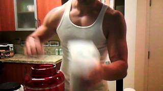 Blender Bottle Shaker How to mix your protein shakes [upl. by Cad]