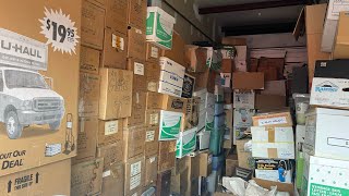 Buying Unclaimed Storage Lockers FULL TIME And Making MONEY ONLINE [upl. by Ialohcin17]