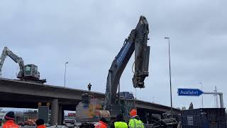 Spektakulärer Brückenabriss A9 bei Bayreuth gesperrt [upl. by Eresed480]