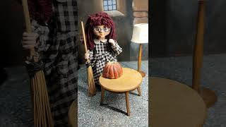 Spejbl a Hurvínekstara rozbitá loutka po renovaci Mánička puppet marionette [upl. by Morgenthaler]