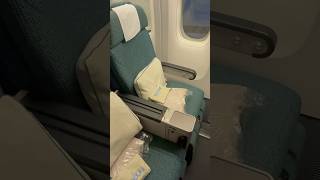 Cathay Pacific Premium Economy B777 [upl. by Stanley142]