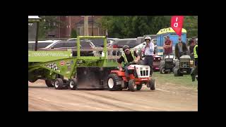 Stock altered 1250lb tractors THEY CAME TO PLAY [upl. by Alekin]