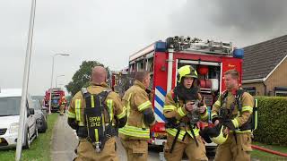 Zeer grote brand legt loods aan Oranjeweg in ZuidBeijerland in as [upl. by Ona]