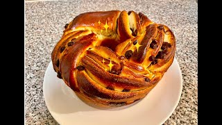 Chocolate Chip Brioche Crown  Easy and delicious  Yummy at anytime  all gone [upl. by Ylime]