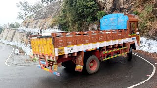 Ashok Leyland Load Lorry Turning 3570 Kolli Hills Hairpin bend Driving [upl. by Malkin449]