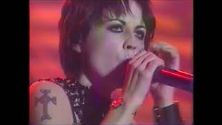 The Cranberries Live in Istambul Turquia 2002  COMPLETO [upl. by Gargan]