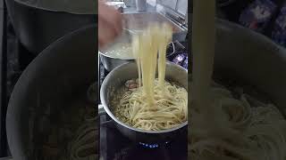 How to make Linguine Alle Vongole Pasta in fresh clam [upl. by Epner389]