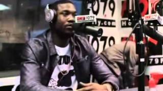 Meek Mill GOING IN HARD ON CASSIDY and CLOWNIN Q DEEZY on his OWN RADIO SHOW [upl. by Yrelle]