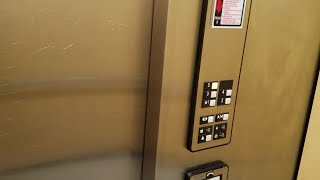 Otis Series 1 Hydraulic elevator  21 building Hialeah FL [upl. by Anahcar]