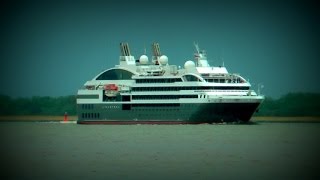 Luxusliner L AUSTRAL auf der Elbe unterwegs nach Hamburg  09052014 [upl. by Stulin]