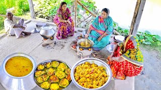 লক্ষ্মীপুজো স্পেশাল ভোগের খিচুড়ি বেগুন ভাজা বাঁধাকপির ঘন্ট রান্না😁voger khichuri recipe [upl. by Norma]