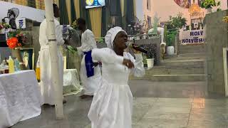 Spontaneous worship🔥 🕊️of Feranmi golden angel at 🌈🌈ccc Lagos central cathedral ⛪️ [upl. by Chirlin]