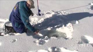 Eisfischen auf dem Melchsee [upl. by Emmott]