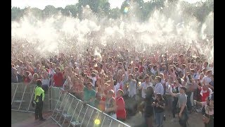 30000 fans in Hyde Park celebrate England goal [upl. by Eniledgam]