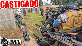 es CASTIGADO por TODOS los JUGADORES❗️😈 ▬ Yio Airsoft Gameplay ▬ SSX23 Novritsch [upl. by Leveroni]