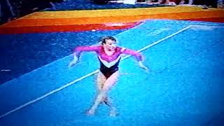 Daniela Silivas on vault waiting amp looking to a very nice FX of Svetlana Boginskaya 1989 Worlds [upl. by Felicle639]