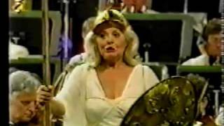 GWYNETH JONES SINGS quotRULE BRITANNIAquot LAST NIGHT OF THE PROMS 1991 [upl. by Stallworth301]