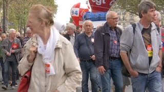 Les retraités dans la rue pour une revalorisation de leurs pensions [upl. by Laurice]