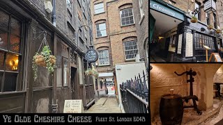 Ye Olde Cheshire Cheese 🍻  145 FleetSt London EC4A [upl. by Thar284]