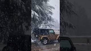 الثلوج تتساقط بكثافة على مدينة افران Snow in Ifrane Morocco morocco ifrane snow [upl. by Hertz]