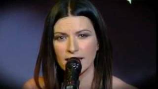 Laura Pausini  En Cambio No Invece No en Italiano Con subtitulos en Español [upl. by Tersina]