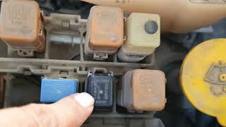 Car horn keep honkingringingrunning how to repair car horn issue and troubleshoot itcase study [upl. by Nyllaf]