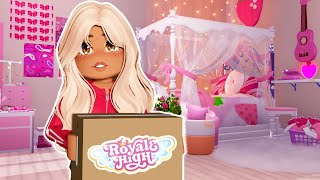 📦DECORATING my DORM ROOM in ROYALE HIGH💗 [upl. by Macri]