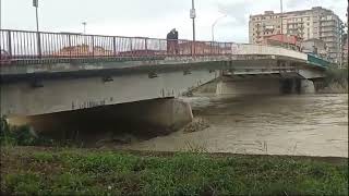 Maltempo alluvione in Sicilia il fiume Salso esonda a Licata Le drammatiche immagini [upl. by Akemot599]