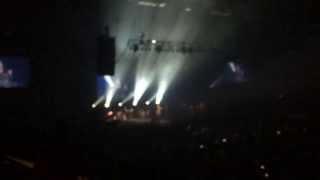 Chaudhvin Ka Chand Ho by Shreya Ghoshal at Concert Calgary 2014 [upl. by Pickford395]