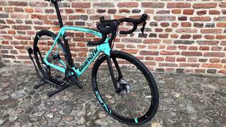 Bianchi Oltre XR3 CV Disc [upl. by Einnoj]