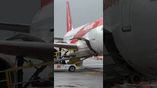 video INEDITI dietro le quinte degli AEROPORTI 😱 [upl. by Ilarrold]