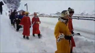 Sternsinger im tiefverschneiten Wallgau in Oberbayern [upl. by Issirk]