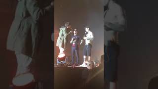 Rissa sul palco ad un concerto di JAX e Fedez [upl. by Ellenyl910]