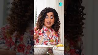 Kamiya Jani Tries Chicken Curry With Idli  Curly Tales shorts [upl. by On738]